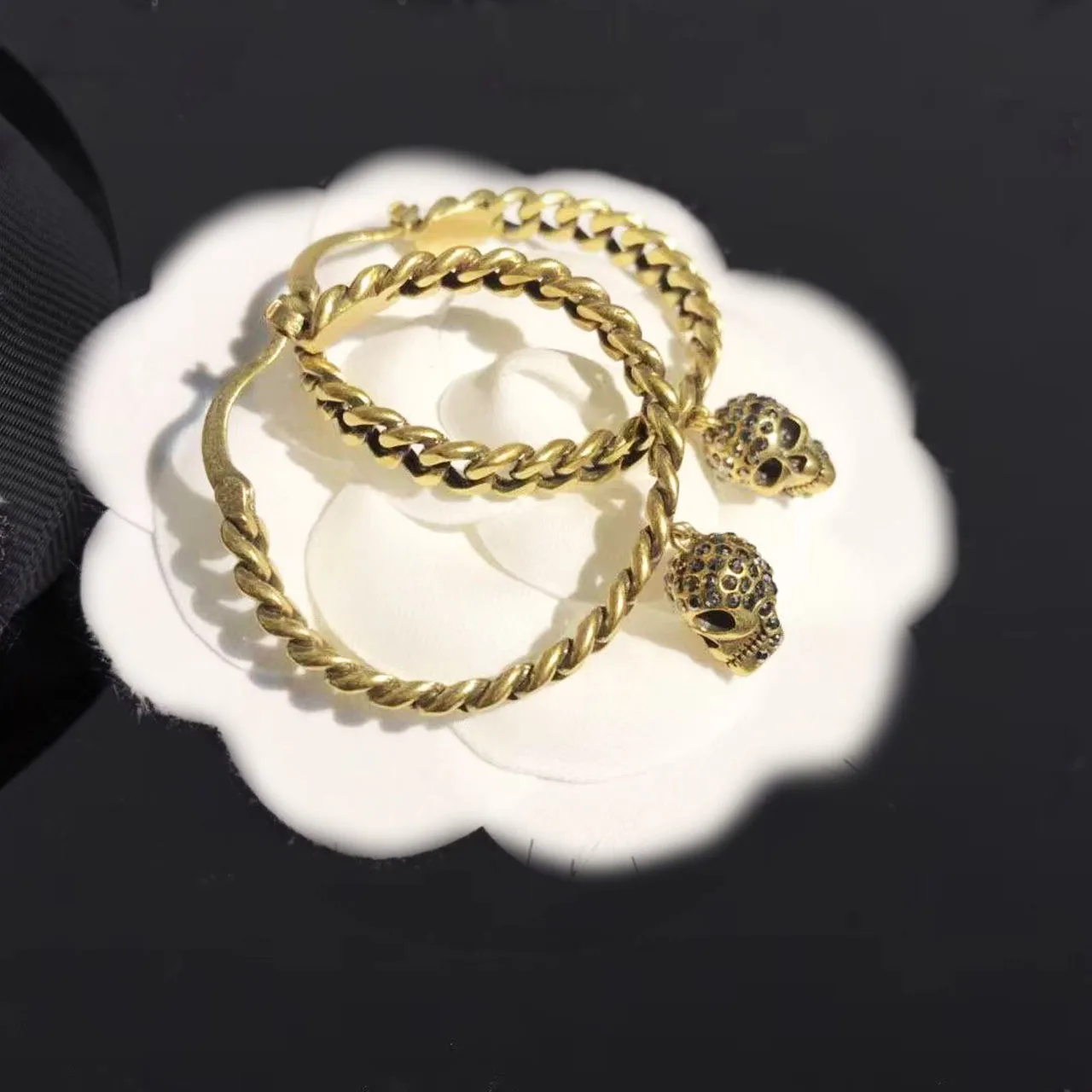 

New Jewelry & Accessories Hip-Hop Rock Style Skull-Shaped Tag Twisted Ear Rings Earrings As Party Gifts For Women