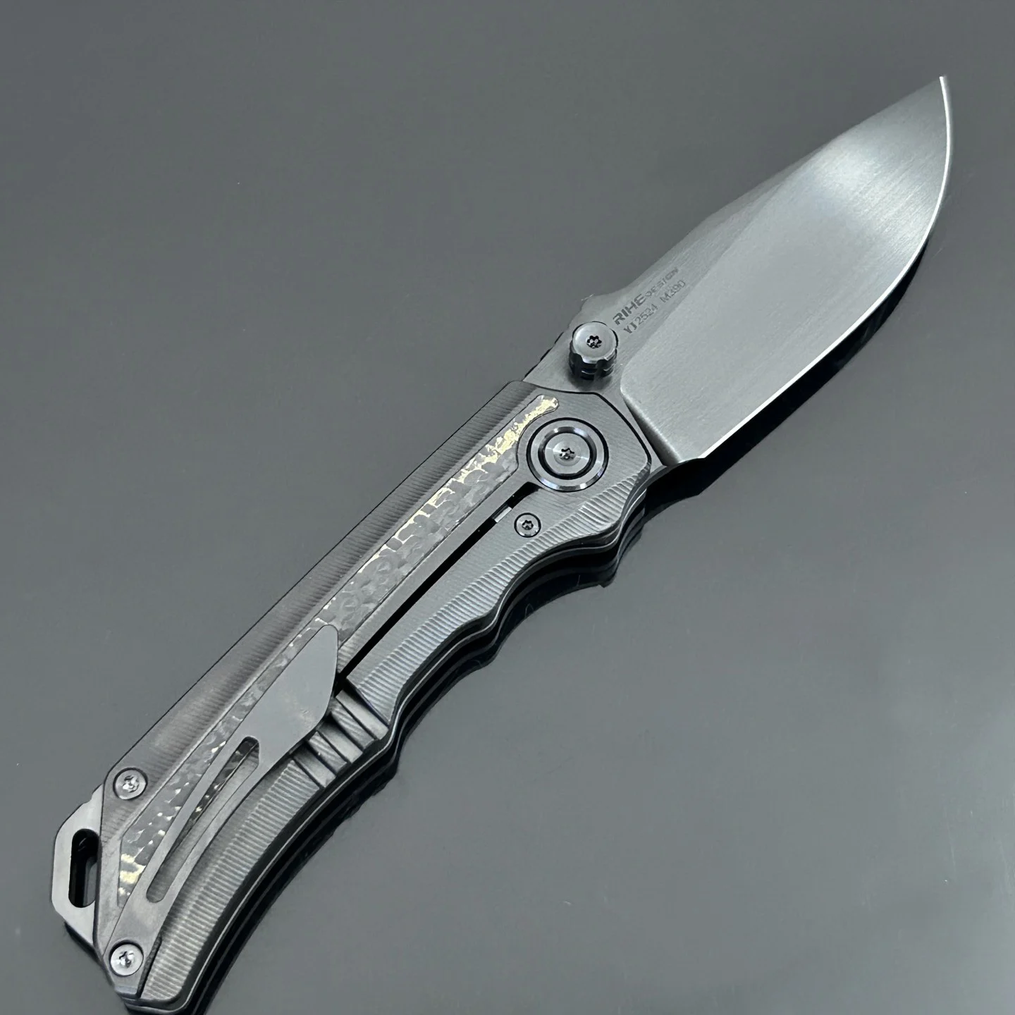 EDC Folding Knife M390 Powder Steel DLC Coated Fine Hand Brushed TC4 Titanium Carbon Fiber Handle Outdoor Hiking Pocket Tool