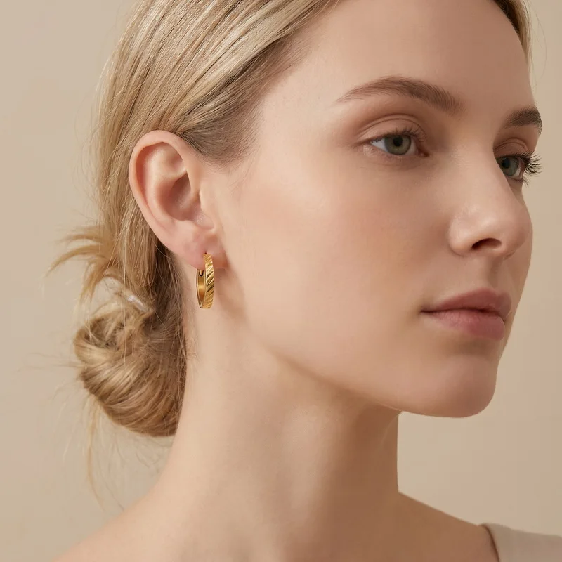 Kalen Minimalist Diagonal Cut Hoop Earrings Stainless Steel Polished Huggie Earring Unisex Simple Daily Wear Statement Jewelry