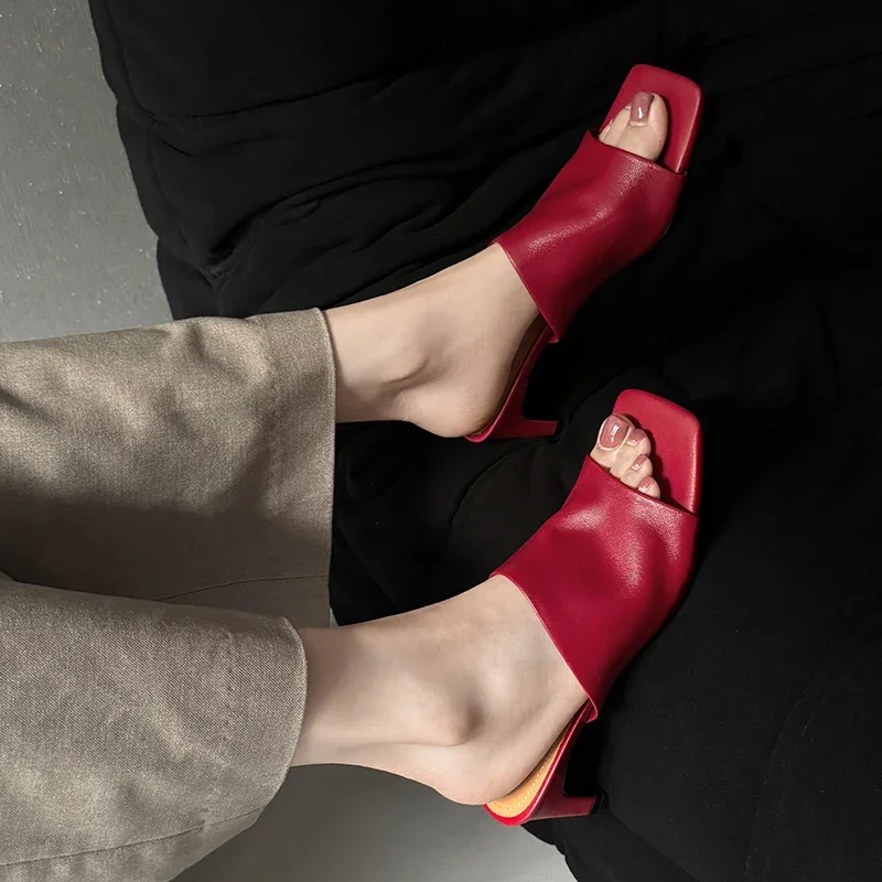 

Retro Square Head Ultra Soft eepskin High Heel Sandals Women's Summer Soft Leather High-End Feelings Outdoor Wear