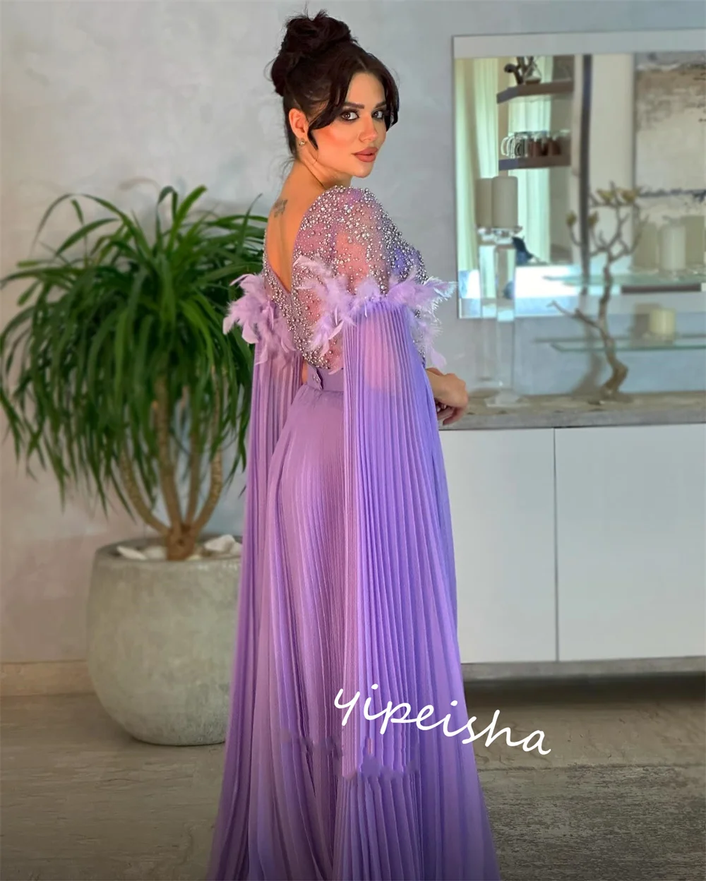 Cetim drapejado Beading Feather Gown, A Linha V-Neck, Bespoke Ocasião, Graduação Vestidos longos