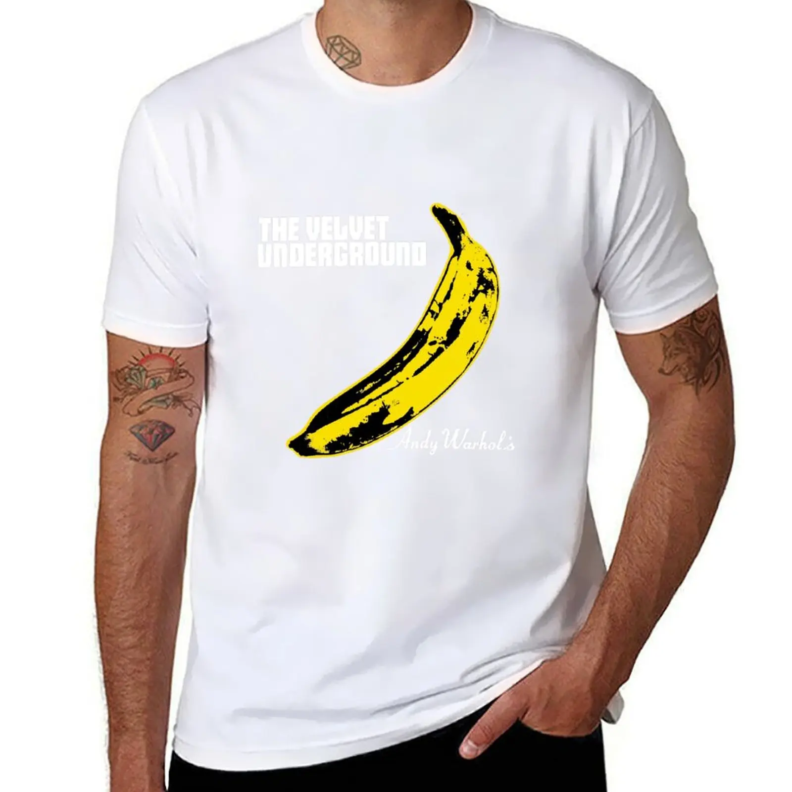 Run Run Run T-Shirt Simple Print Design T-Shirt