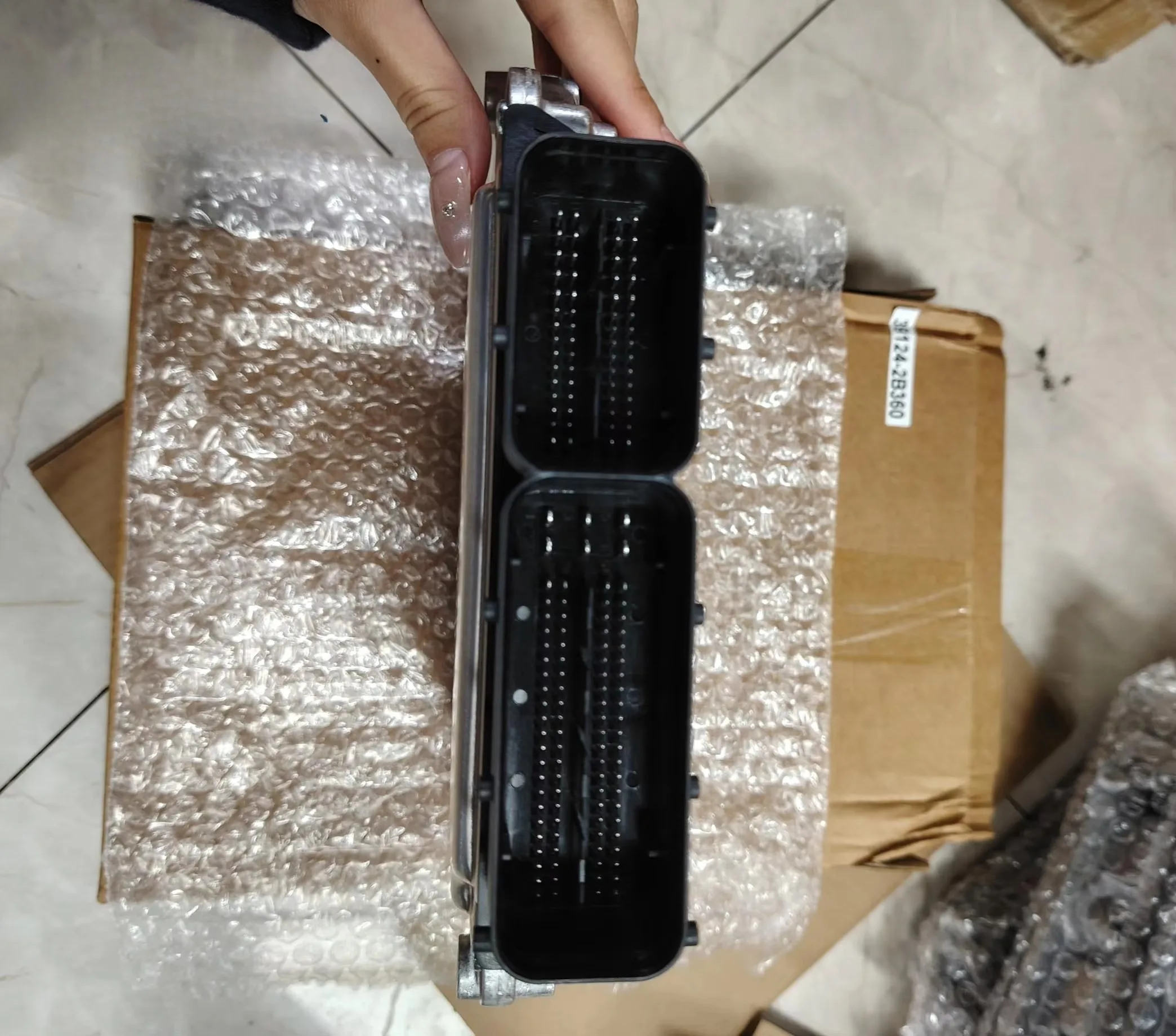 Brand New ECU B236 39124-2B360  Car Engine Computer Board Electronic Control Unit B236 MG7.9.8 Tools Car Accessories ECM