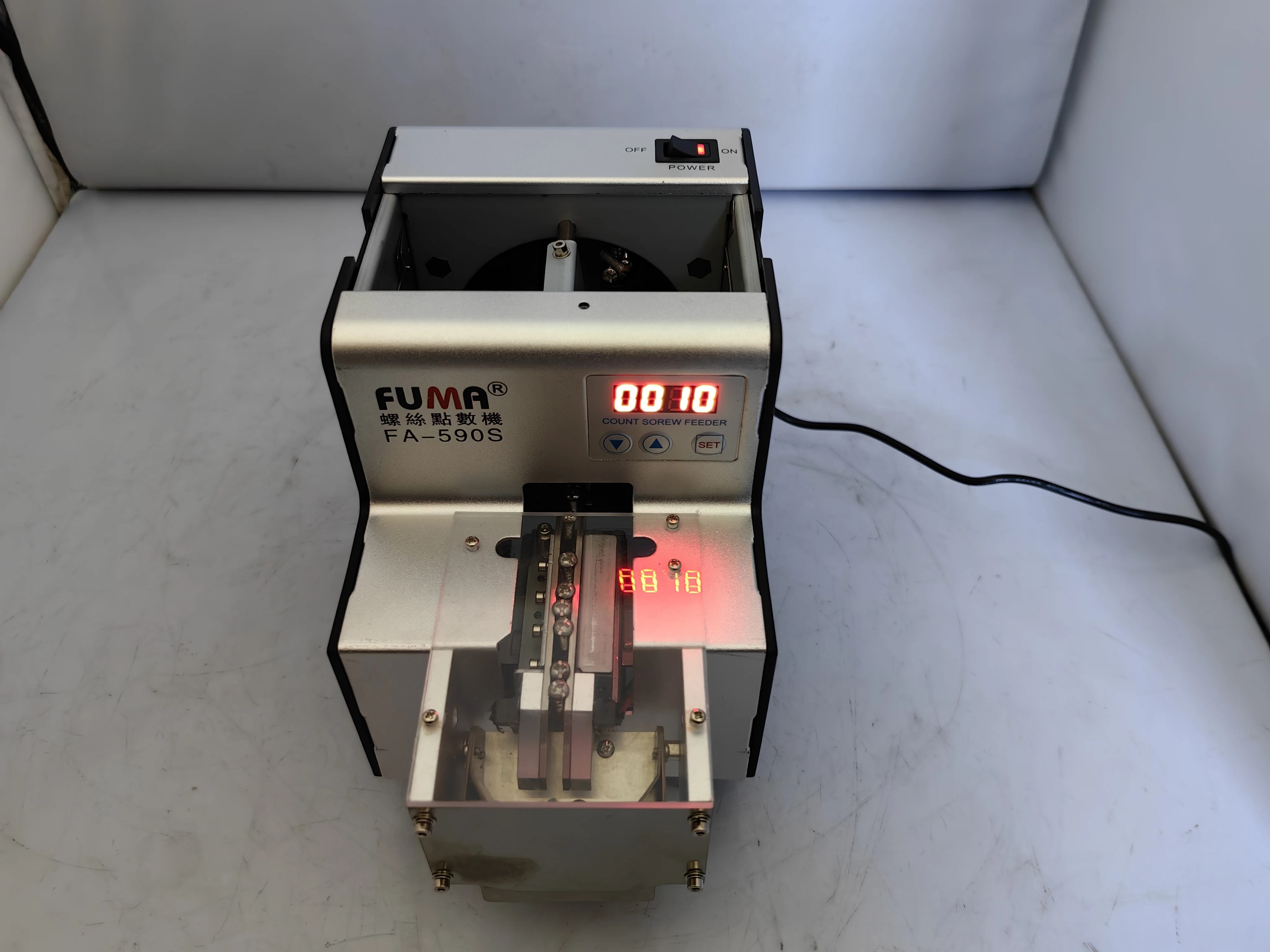 Automatic Screw Counting Machine Material Bucket Point Counter Track 1-5 mm Ajustável Número Fa590s