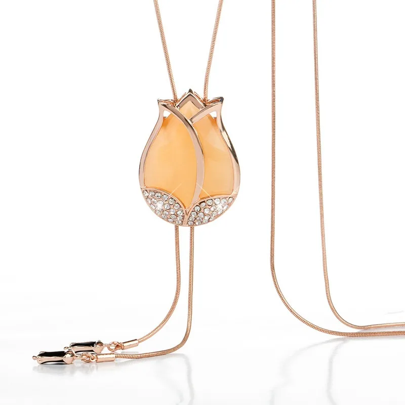 

The new long tulip cat's eye stone sweater chain necklace is fashionable and versatile