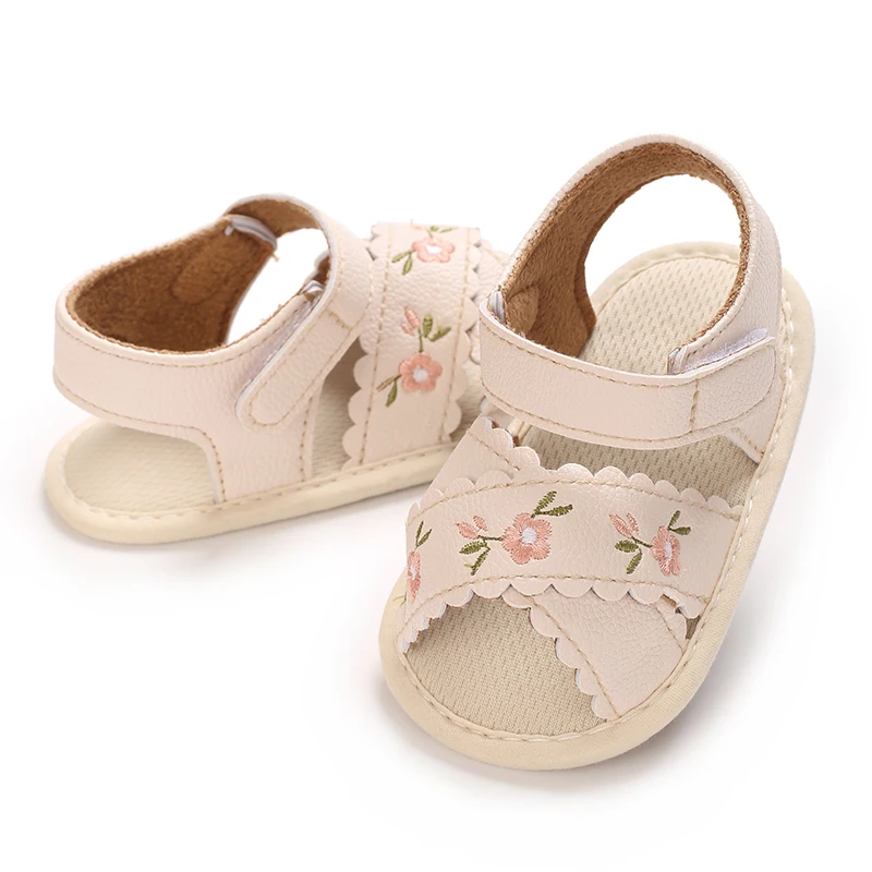 أحذية أطفال متقاطعة مطرزة جديدة للربيع/الصيف أحذية أطفال أحذية رياضية بنعل ناعم