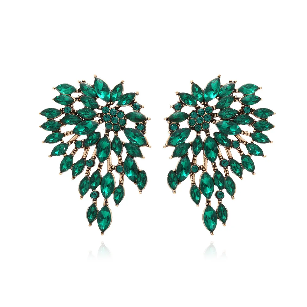 Retro creative alloy inlaid with diamond flower earrings fashionable light luxury super flash diamond earrings earrings women