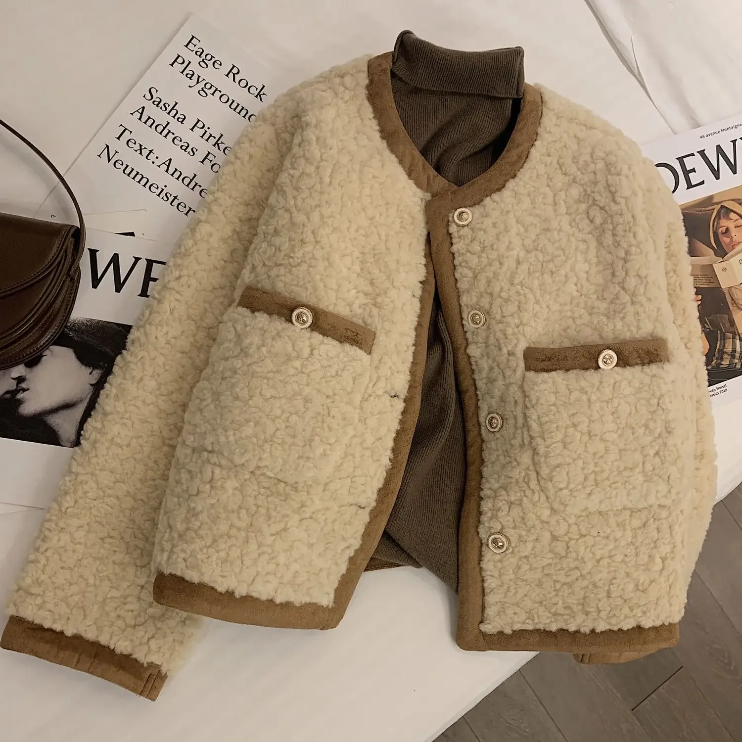 

2024 женские осенне-зимние модные маленькие очаровательные короткие пальто женские Кашемировые Куртки из ягненка женские свободные пальто с круглым вырезом Q223