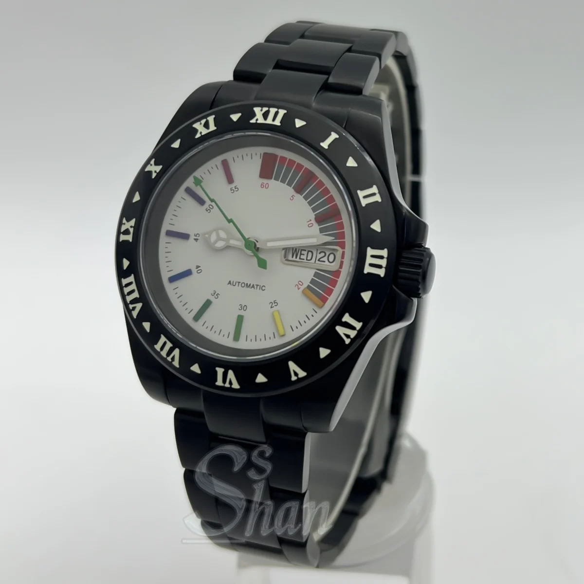 NH36 40MM men's fashion diving watch features a sapphire glass waterproof case with a fixed Roman numeral bezel and date display - Image 3