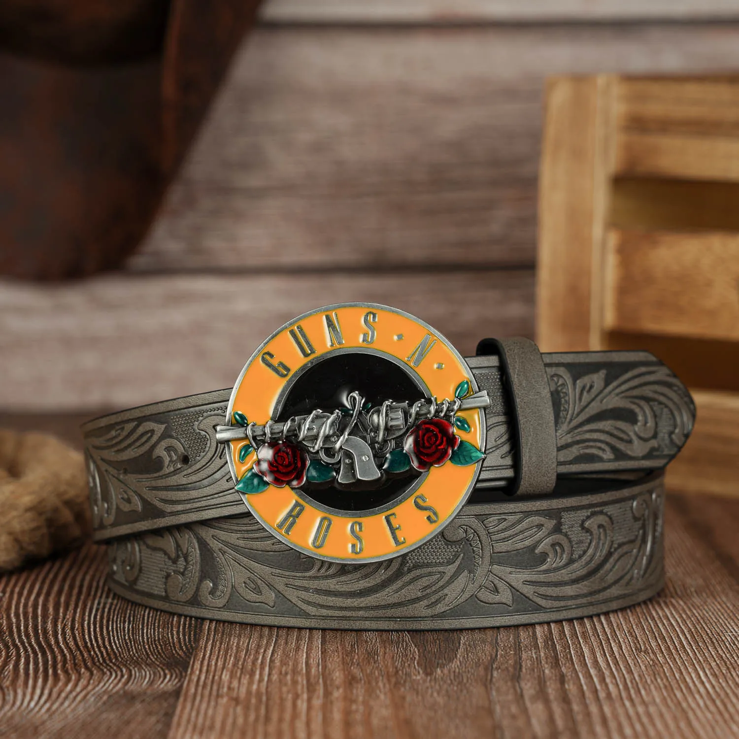 A Vintage PU Belt with Circular Thorny Rose Buckle and Phoenix Tail Pattern, Suitable for Both Men and Women - view 5