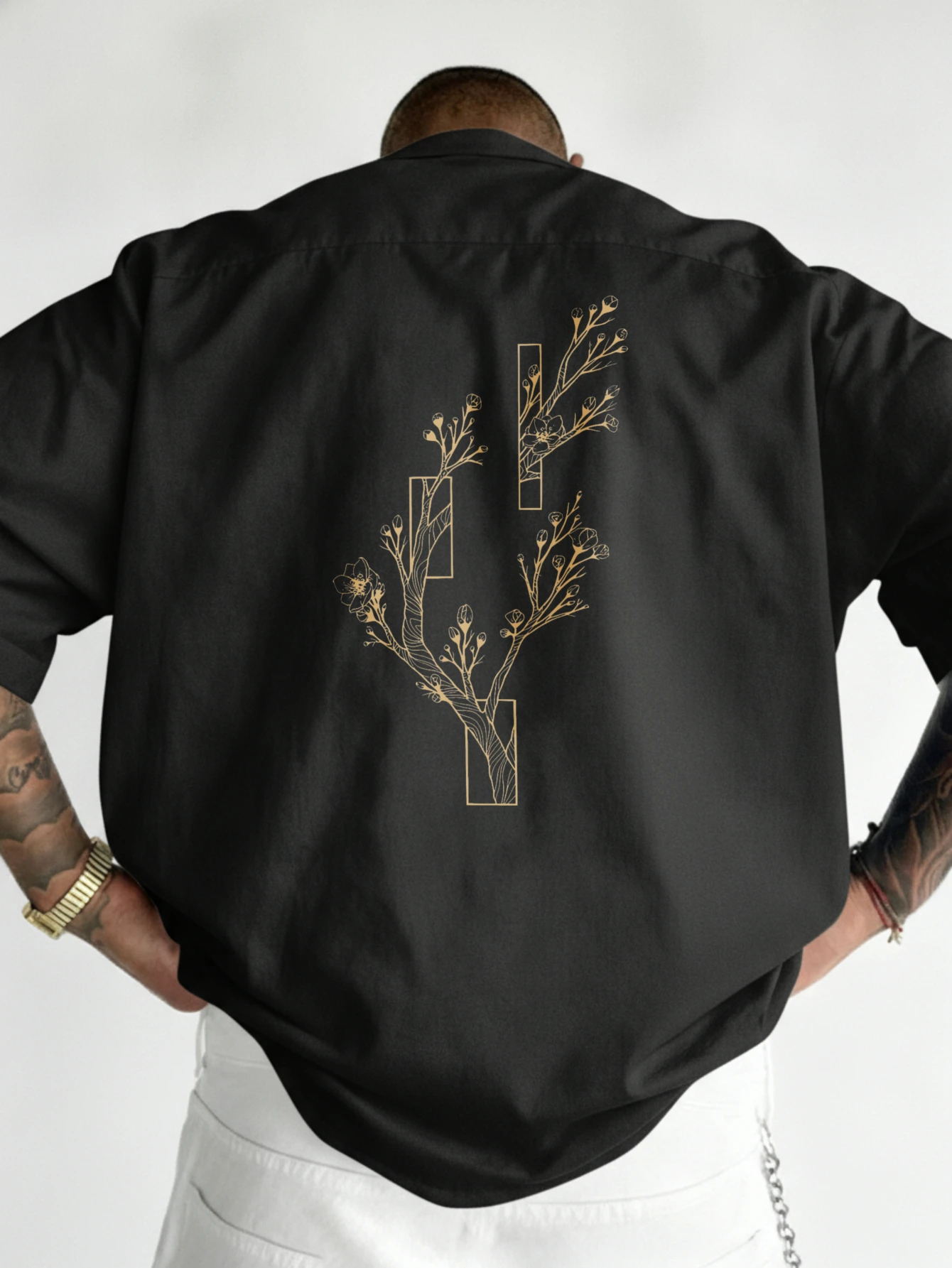 JOOCAR Goldene Blumenzweige in geometrischen Rahmen auf schwarzem, lässigem Baumwoll-T-Shirt für alle Jahreszeiten, Rundhalsausschnitt, weich, dehnbar, atmungsaktiv, kurze Ärmel, modisches