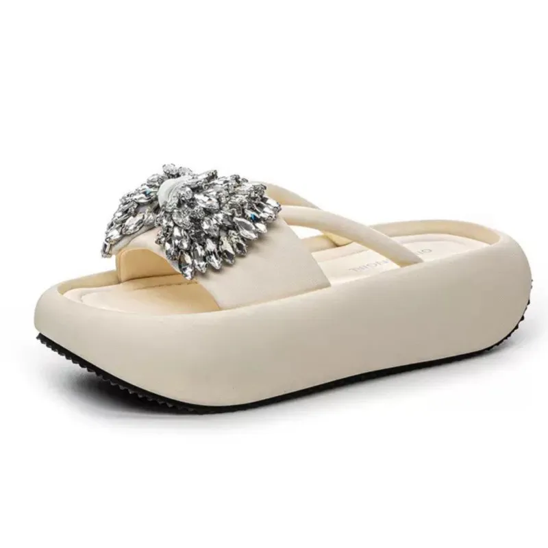 

2026 Summer Outdoor Wear Thick Bottom Casual Slip-On Sandals with High-End Feelings Water Diamond Butterfly Knot Casual Slippers