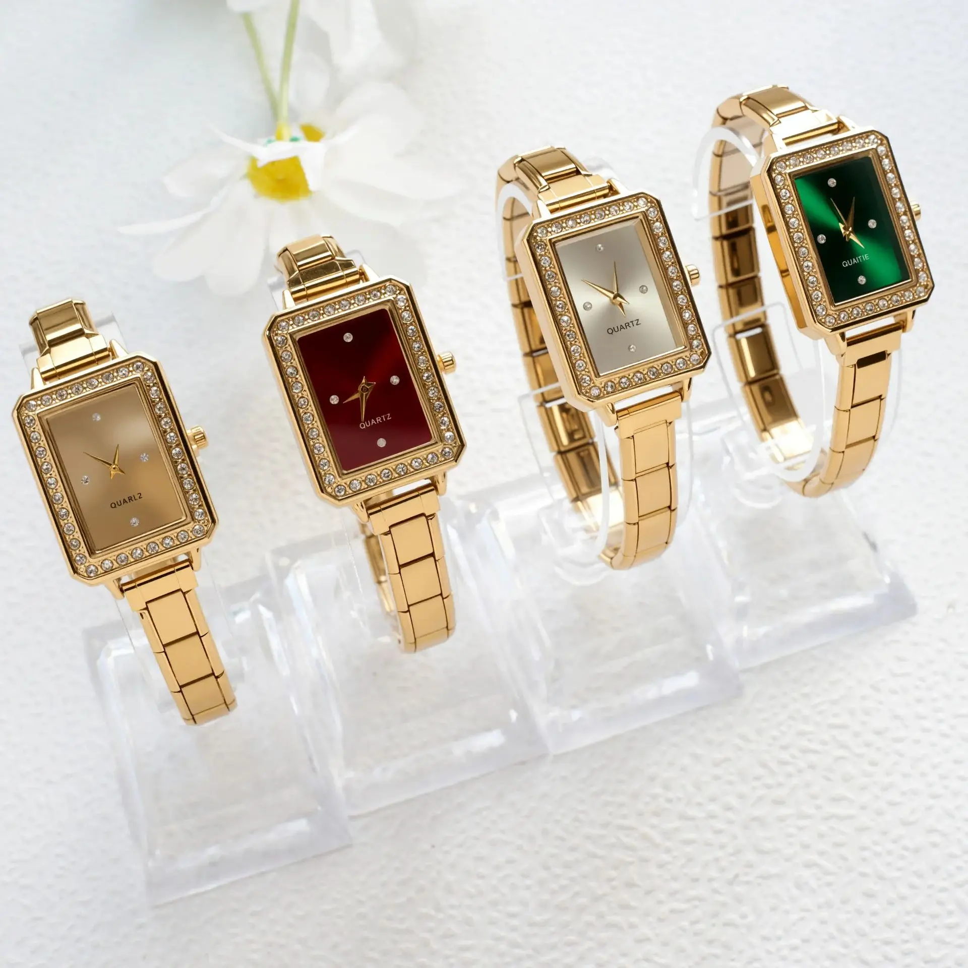 Women Rectangular Quartz Watch Golden Stainless Steel Bracelet Wristwatch Luxury Rhinestone Bezel Dial Elegant Ladies Dress Gift