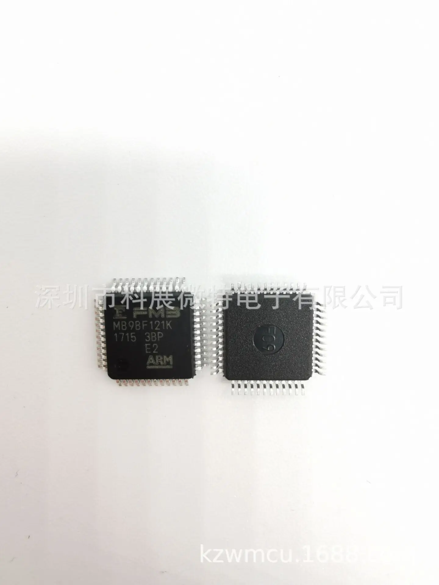 

MB9BF121KPMC-G-JNE2 MB9BF121KPMC QFP-48 Integrated chip Original New