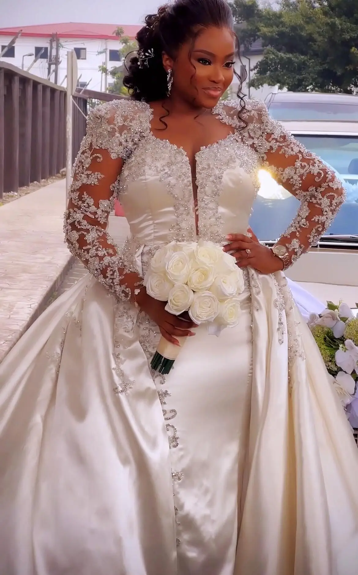 

Customized Arabic Aso Ebi Mermaid Ivory Wedding Dress Lace Beaded Pearls Vintage Bridal Gowns Dresses