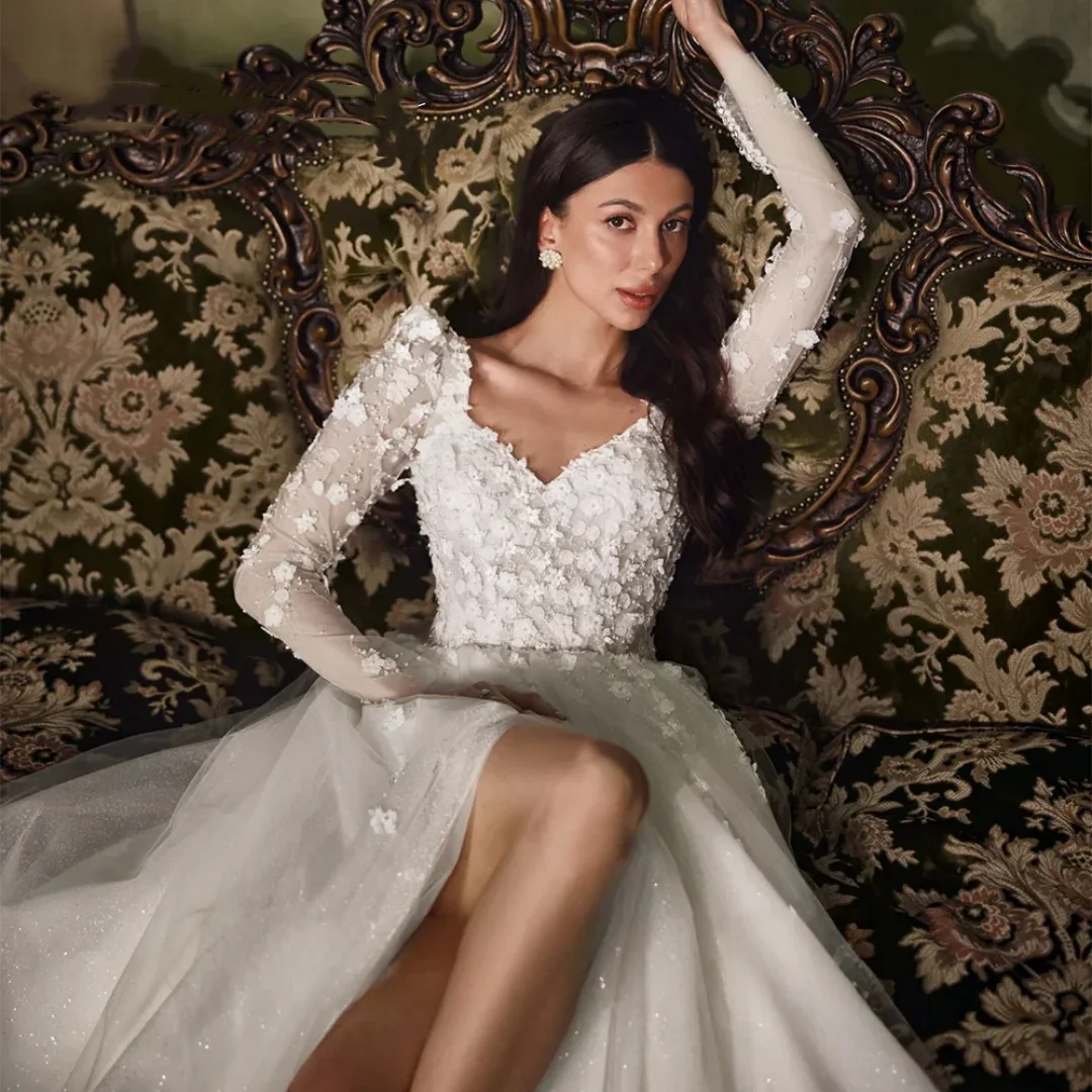 Maßgeschneiderte funkelnde elegante Hochzeits-Party-Kleider mit V-Ausschnitt, vollen Ärmeln, Blumenapplikation, A-Linie, Ballkleid, Braut, Vestidos de Novia