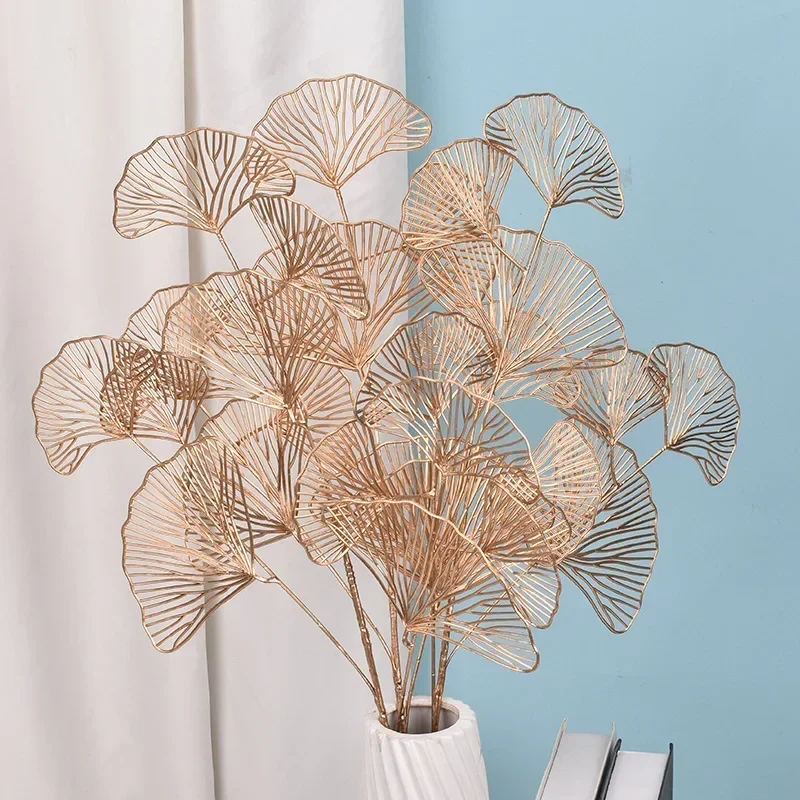 3-Pronged Fan Leaf Netting, Ginkgo Eucalyptus, Holly para o casamento Arranjo Flor Arco, Decoração do partido, Ouro Artificial, 1Pc