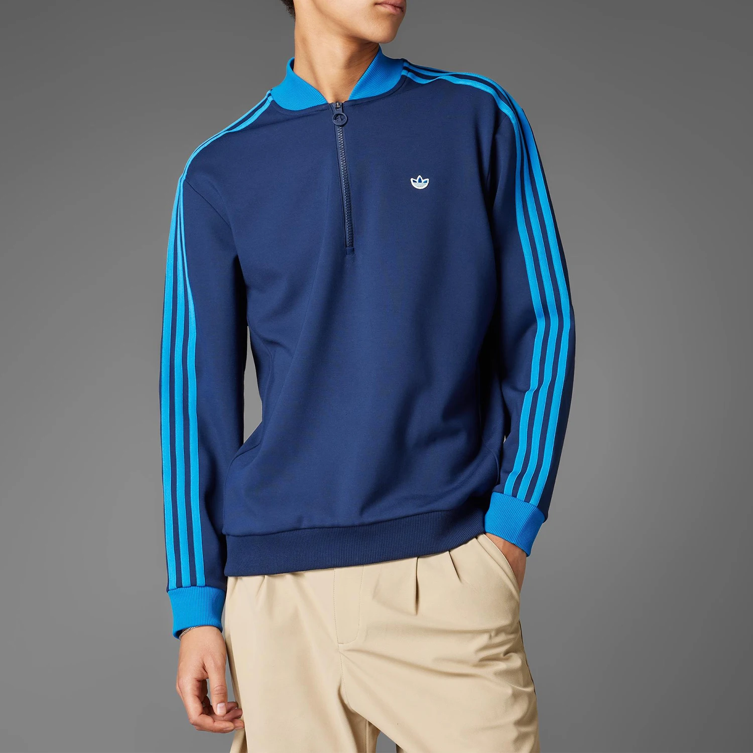 

Adidas Authentic Trefoil Men and Women's Half Zip Sport Outdoor Hooded Sweatshirt JP0938