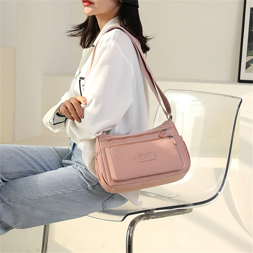 Solid Color Designer High Quality Nylon Ladies Shoulder Bags 2022 Fashion Women Messenger Bags Mobile Phone Bags Wallets Bolsos