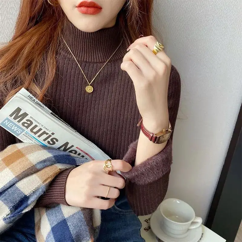 Women's Turtleneck Sweater Winter 2025 Retro with Velvet Lining Thickened Inner Wear Thermal Knitting Bottoming Shirt Pullovers
