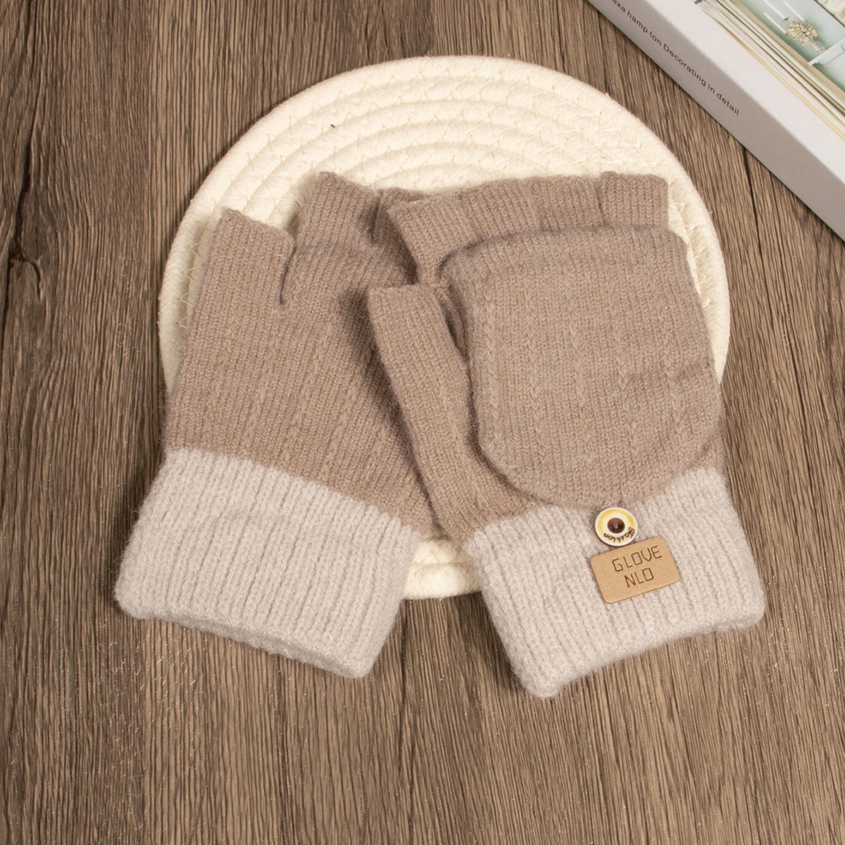 Fashionable Candy-Colored Foldover Gloves Unisex Ladies Winter Autumn Knitted Gloves Stylish Turn-Down Cuff Hand Warmers