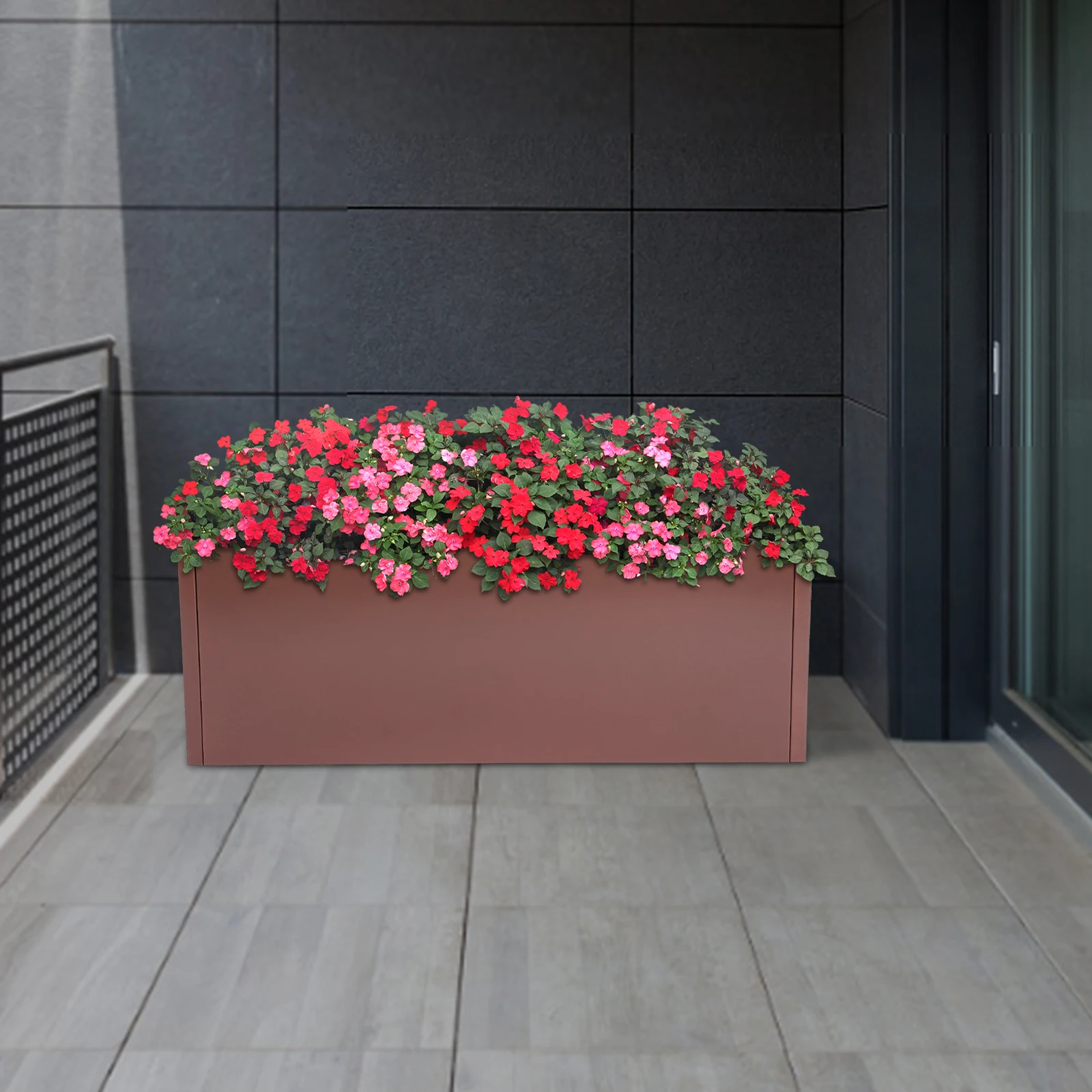 

Brown Rectangular Planter Box High-Class Steel - High-Temperature Baking Paint For Impact&Scratch Resistance, Durable