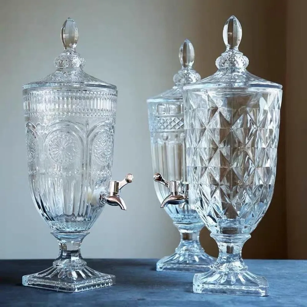 

Luxury Clear Glass Juice Jug Large Capacity Food-Grade Water Carafe Elegant Embossed with Faucet Iced Tea Pitcher Juice Bar