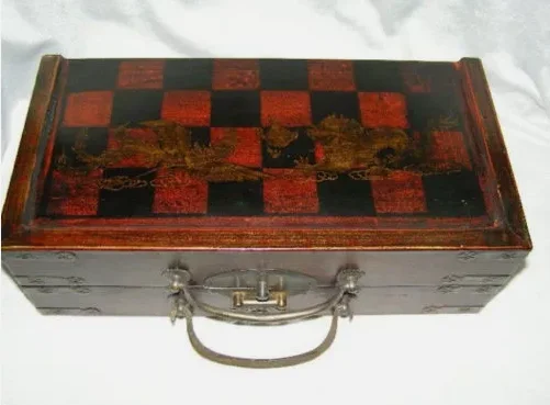 Foldable Vintage Chess Set Board Game Wood 32 Chess Pieces Collectables box