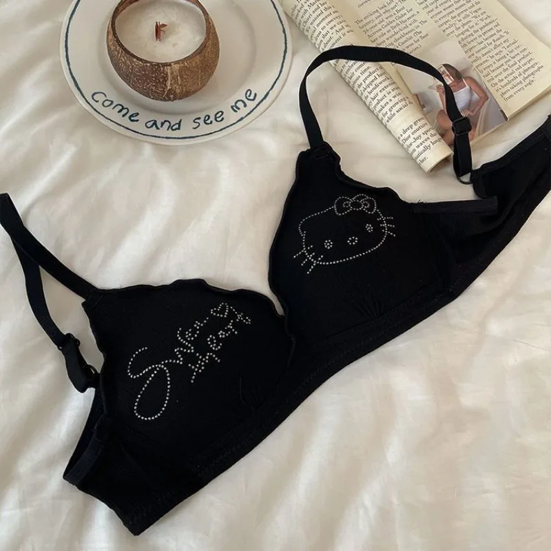 

Cartoon Pattern Hello Kitty Seamless High Quality Girls' Underwear Without Steel Rings Comfortable Thin Design Sweet Girl Cute