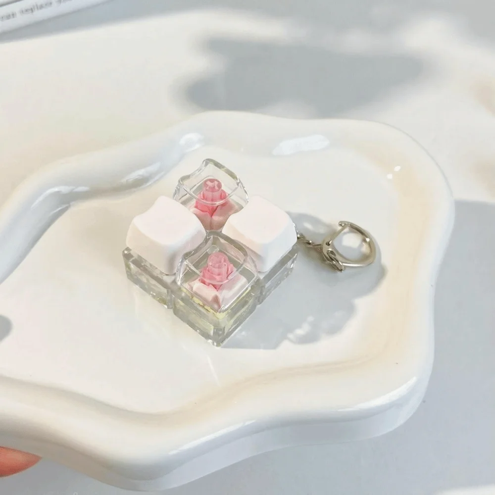 4-Keys Fidget Keychain Stress Relief Pass Time Fidget Clicker Keychain Bear Shape No Light Fidget Buttons Pendant Adults &