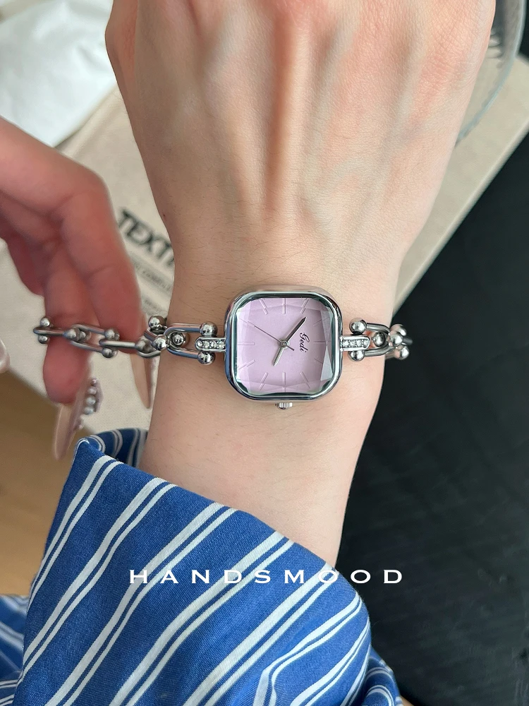 orologio-stile-braccialetto-purple-rock-candycasual-elegante-e-versatile-un-regalo-perfetto-per-le-donne-un-orologio-da-polso-da-donna-di-lusso-di-fascia-alta