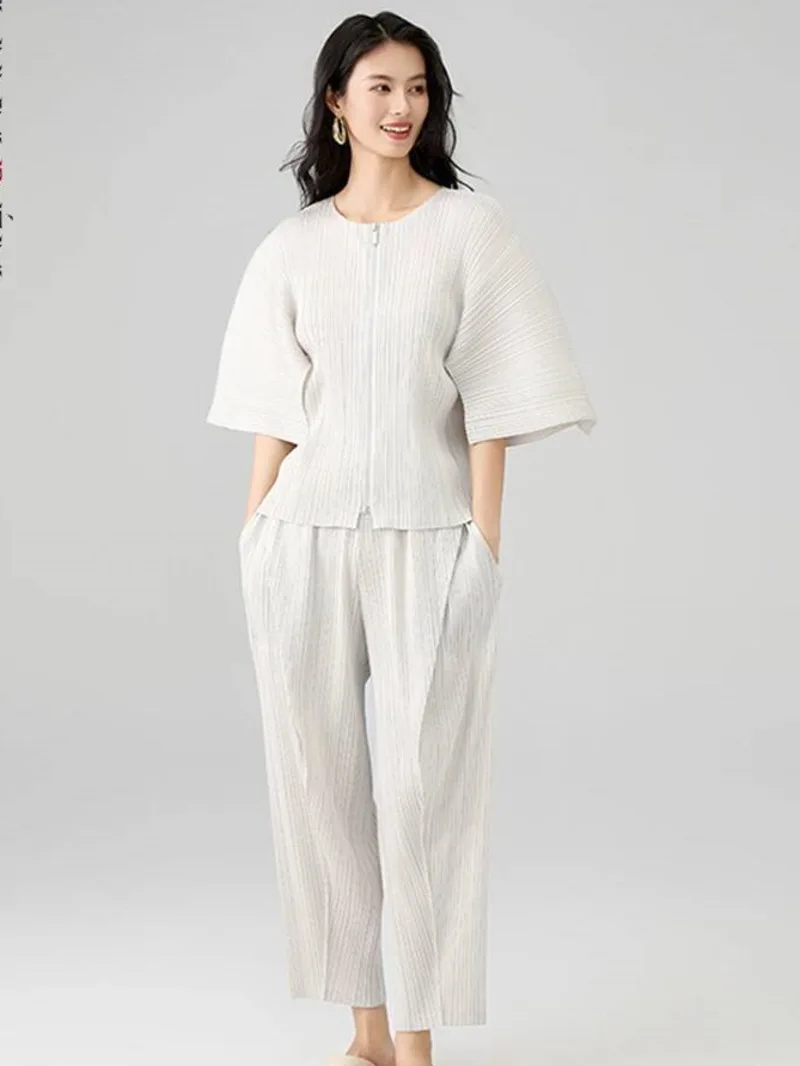 

Two Pleated Deisng Pieces Set Women's Round Collar Profile Half Sleeve Zipper Tops And Folded spliced Pants Sets 2PEVL