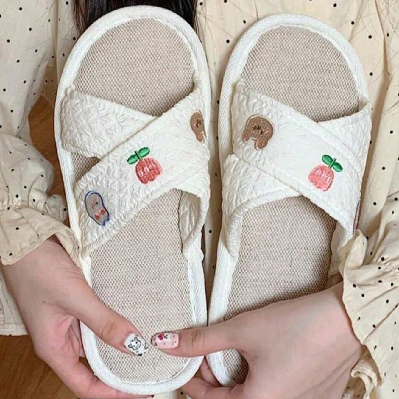 Women Home Slippers beige casual cute floral bear and rabbit pattern design Fashion Soft Comfy Indoor Non-slip Light Female New