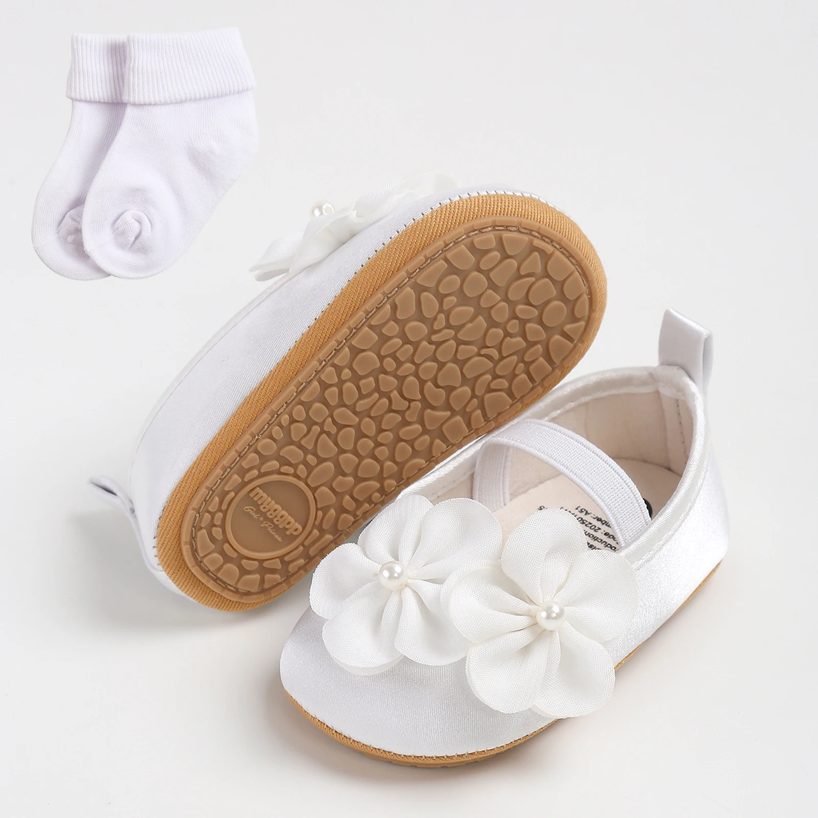 

Обувь для маленьких девочек от 0 до 18 месяцев, мягкие туфли принцессы с цветочным узором и жемчугом, нескользящая подошва, обувь для первых шагов для маленьких девочек