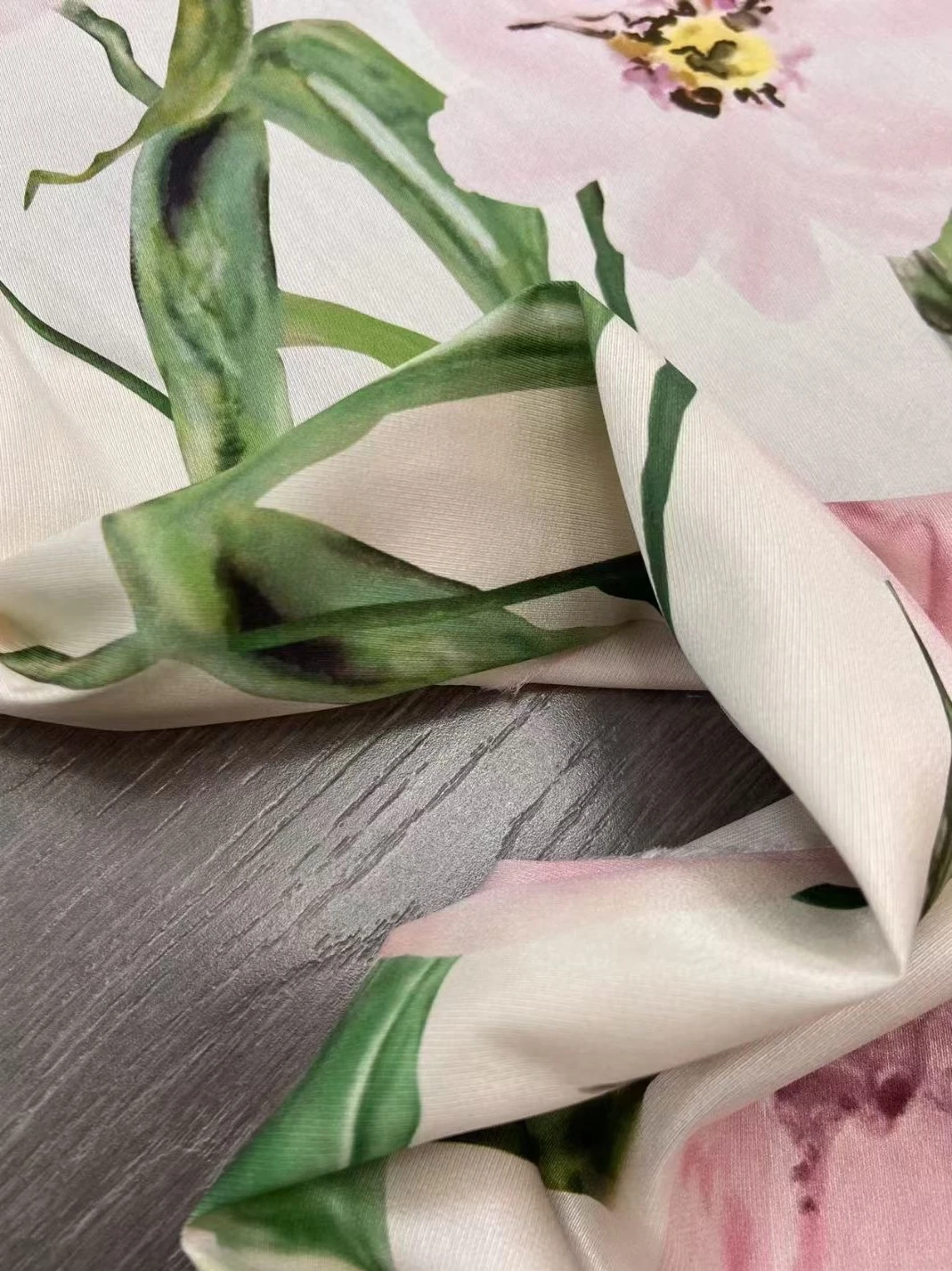 Lily Printed Twill Stretch Silk Fabrics High-End Dress Silk Clothing Fabric