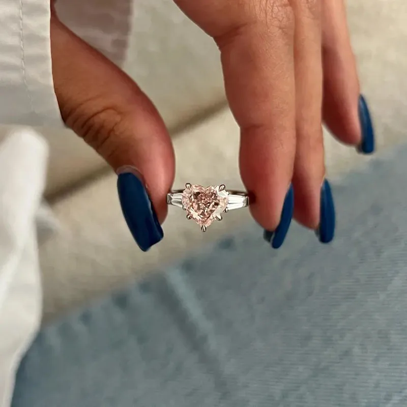 2 Carat Heart Shape Pink Lab Grown Diamond Three Stone Ring In Platinum 950 Diamond CVD HPHT VS-VVS Wedding Ring For Lady