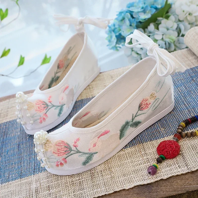 New Hanfu Shoes Female Embroidered Raised Bow Warped Head Ancient Costume Students Chinese Traditional Women Wedding Shoes