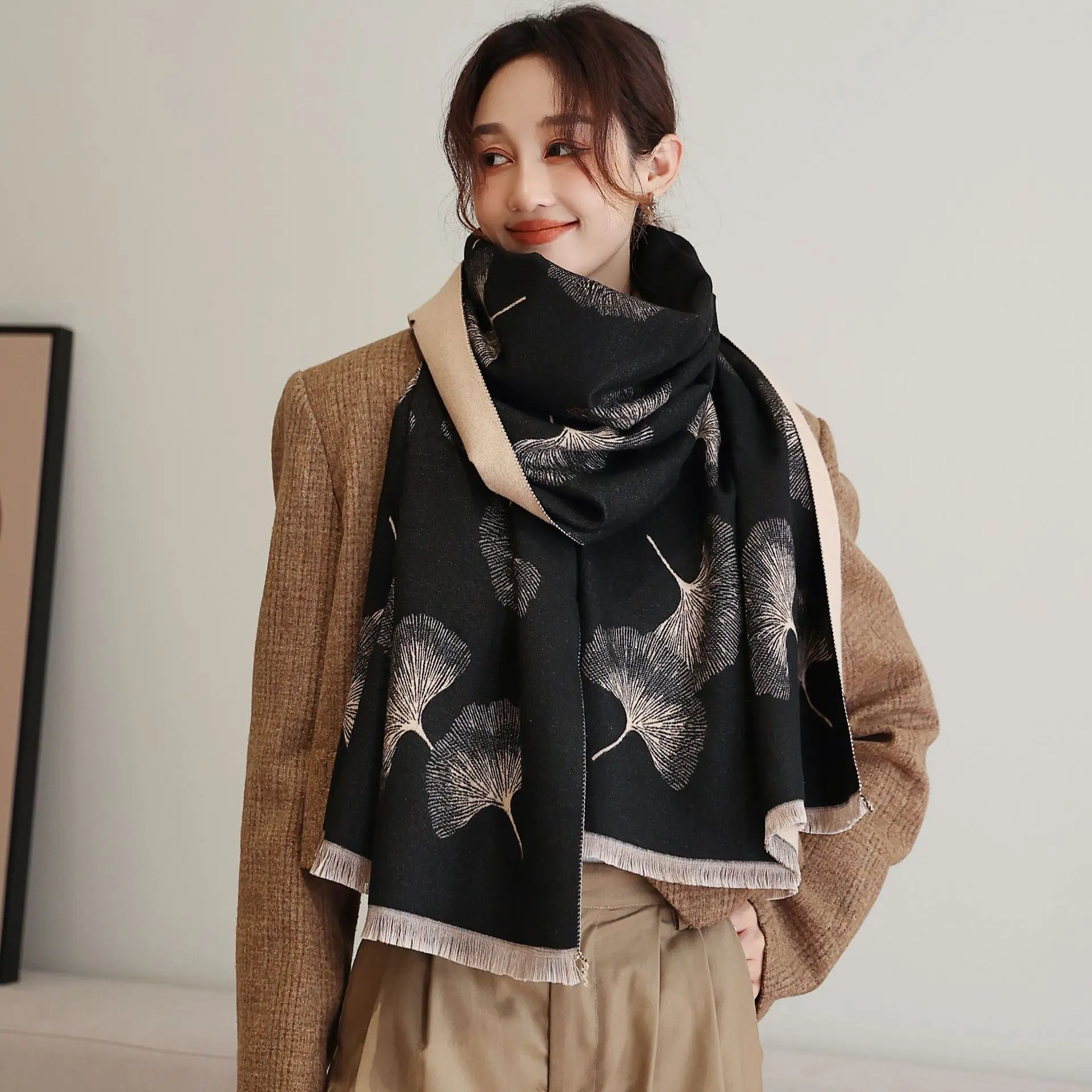 Luxury Winter Cashmere Scarf Women New Design Warm Pashmina Blanket Foliage Scarves Female Shawl Wraps Thick Foulard Bufanda