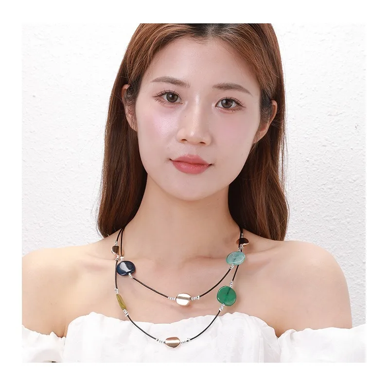 

Necklaces High-end Accessories for Women's Fashion Multi-level Fashion Versatile Short Necklaces