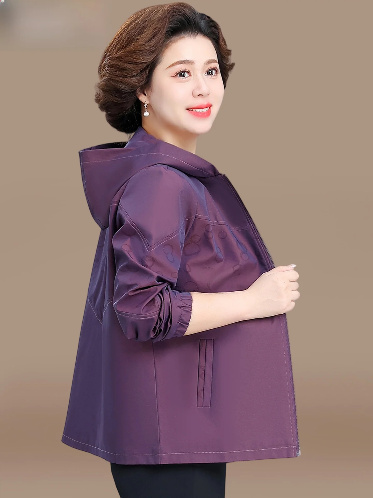 

Casual Oversized Autumn Coat for orter Women Loose Fit Mid-aged And ly Ladies Brand Outerwear Zipper Hooded Jaet