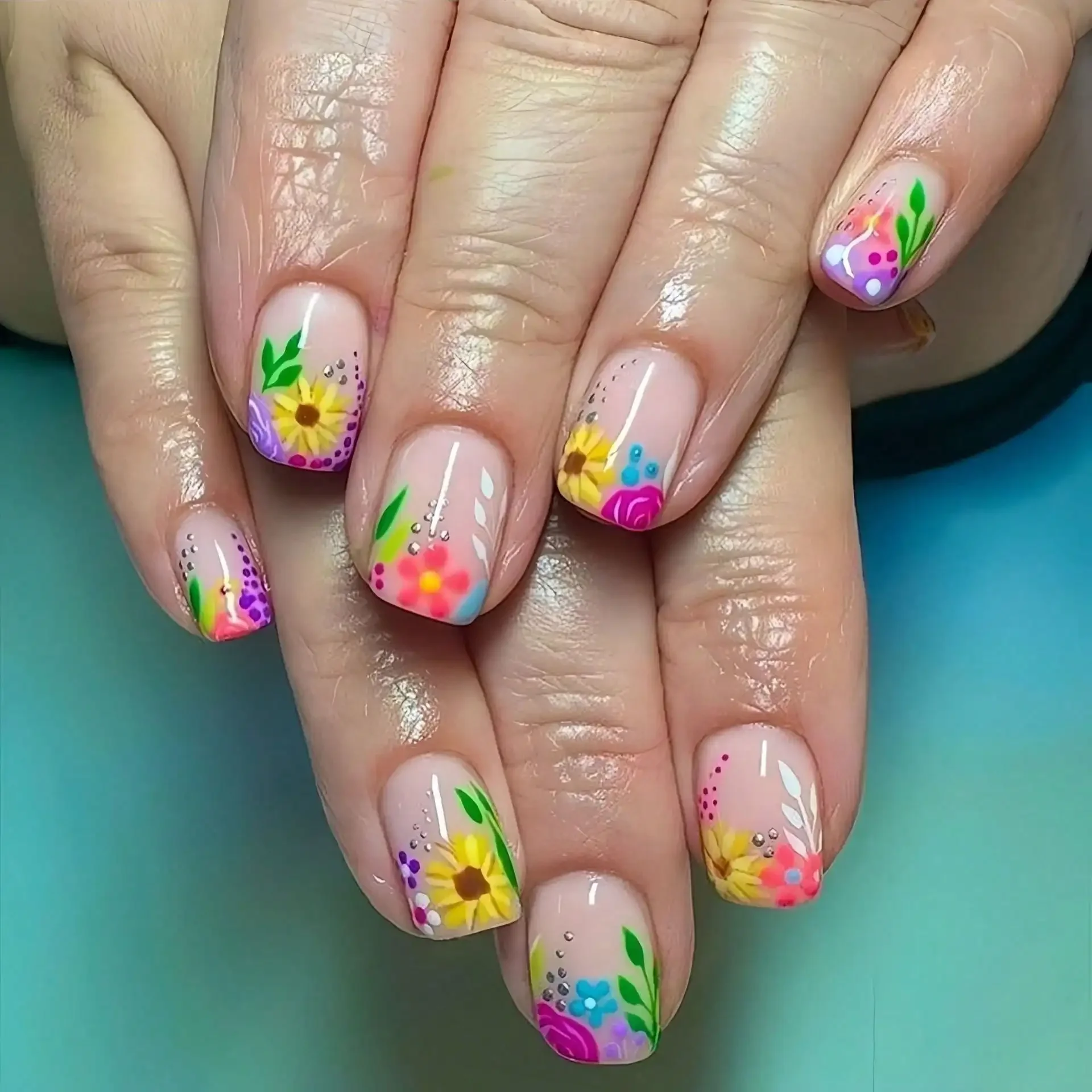 

24 шт. накладных ногтей с градиентным розовым цветом и цветочным узором, матовые, легкие, из смолы, многоразовые, съемные, для путешествий, фестивалей, вечеринок, бесплатная доставка