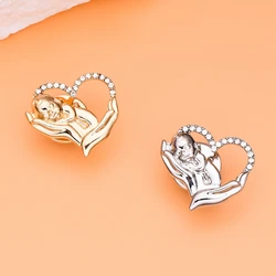 Catuni Baby Heart Obstetrics Pin Brooch Maternal Love Badge Lapel Backpack Medical Gift for Mom Midwife Obstetrician Nurse