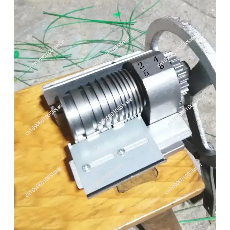 manual-bamboo-strip-drawing-machine-thin-bamboo-strip-open-cutting-machine