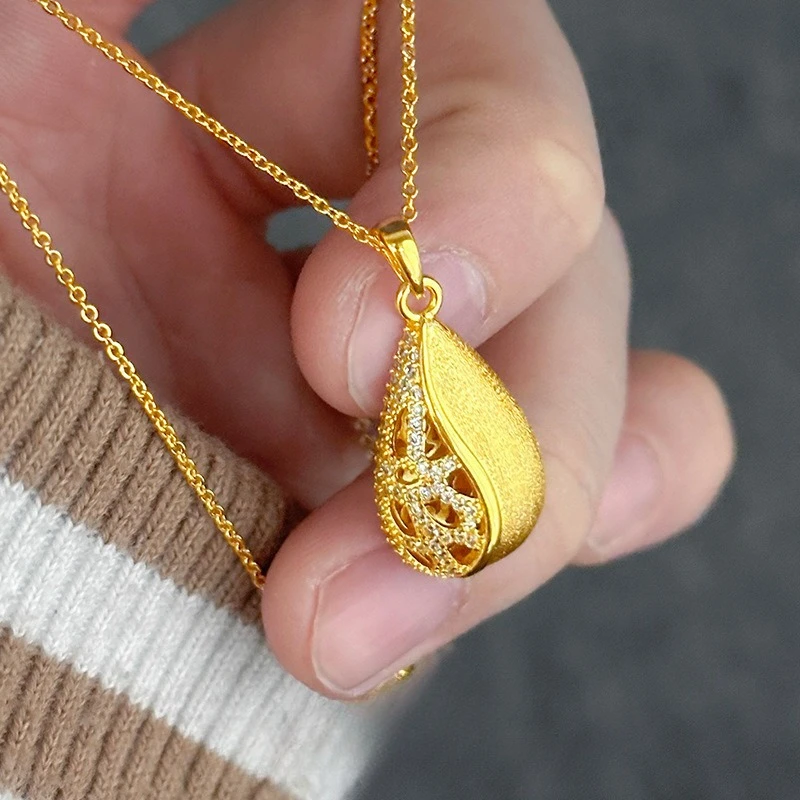 

Fashion 14 K Gold Color Inlaid Diamond Droplet Pendant Necklace for Women Bride Girl Fine Jewelry Birthday Wedding O Chain Gifts