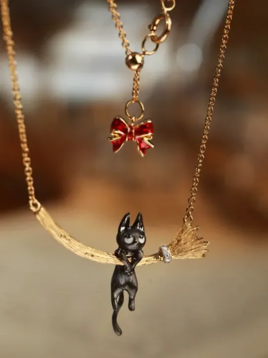 Fun Cute Style Gold Color Magic Broom Black Cat Pendant Necklace A Cute Necklace That Catches of Women's Good Friend Gatherings