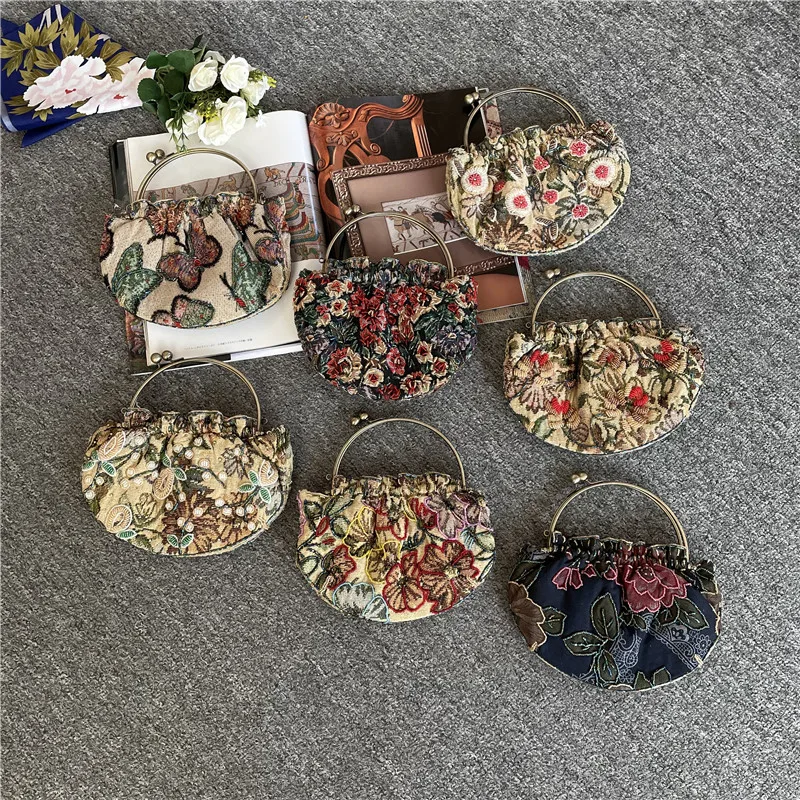 

Винтажная сумка ручной работы с вышивкой бисером, вечерняя сумка, сумка через плечо, мягкая, с цветочным узором, маленькая, для молодежи