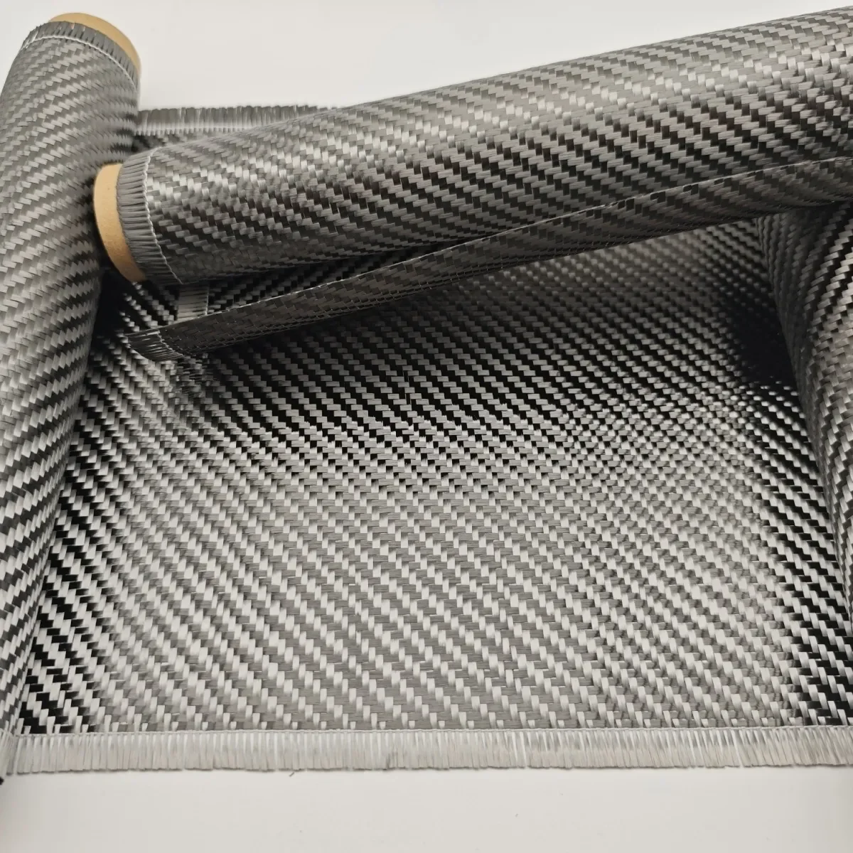 

Real Carbon Fiber Cloth Carbon Fabric 3K 200gsm 2x2 twill 20" / 50cm width for make fishing rods or bike makeover [Grade A]
