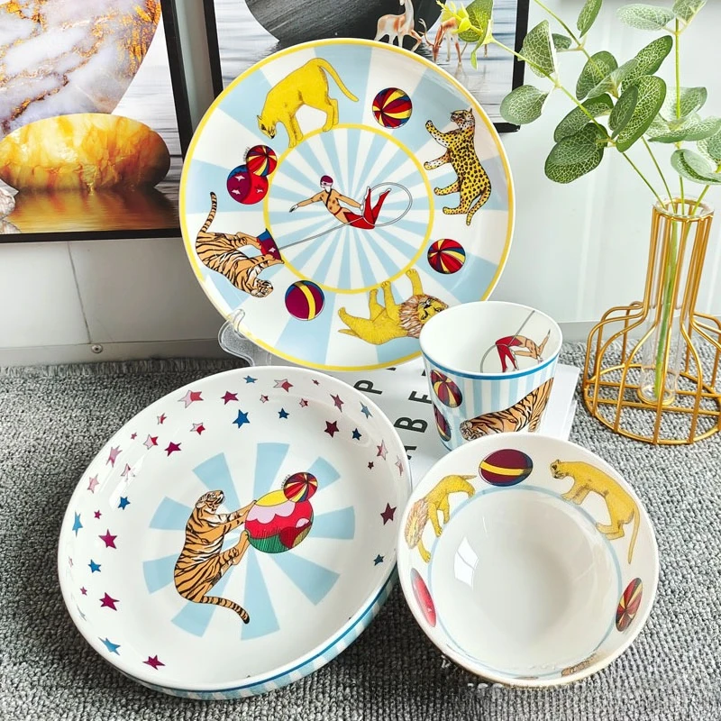 

Креативный набор посуды с героями мультфильмов, набор подарочных коробок в европейском стиле, тарелки для дома в отеле, миски и чашки