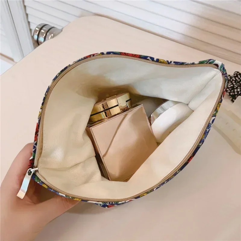 Cotton Ladies Travel Storage Lipstick Bag Retro Flower Women\'s Cosmetic Bags Cute Design Girls Pencil Case Makeup Bag Handbags