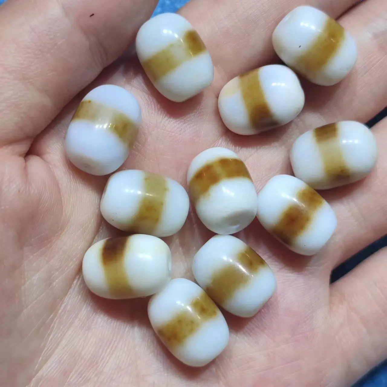 20pcs/lot natural multi-pattern old agate dzi wholesale Brownish-white Small barrel beads 10*14mm Weathering lines Accessories